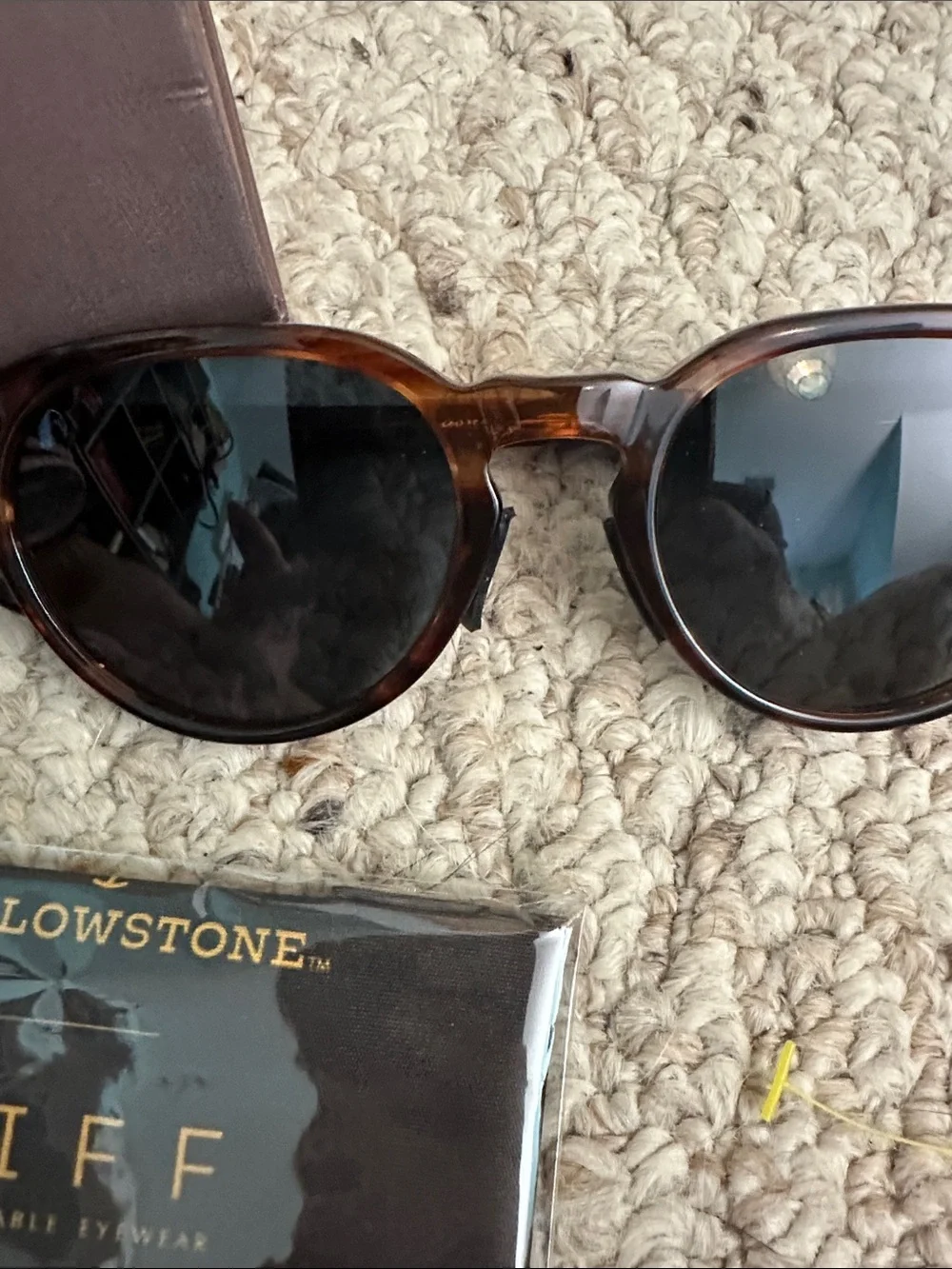 DIFF brand new sunglasses $110 retail online beautiful
